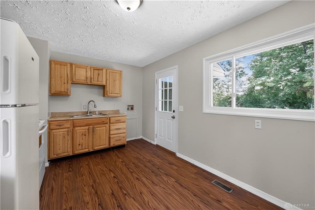 4615 Annapolis Property Photo 9