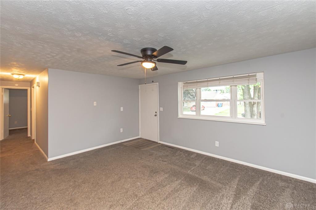6111 Rosebury Property Photo 5