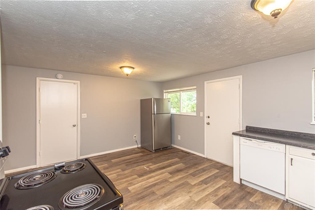 6111 Rosebury Property Photo 8