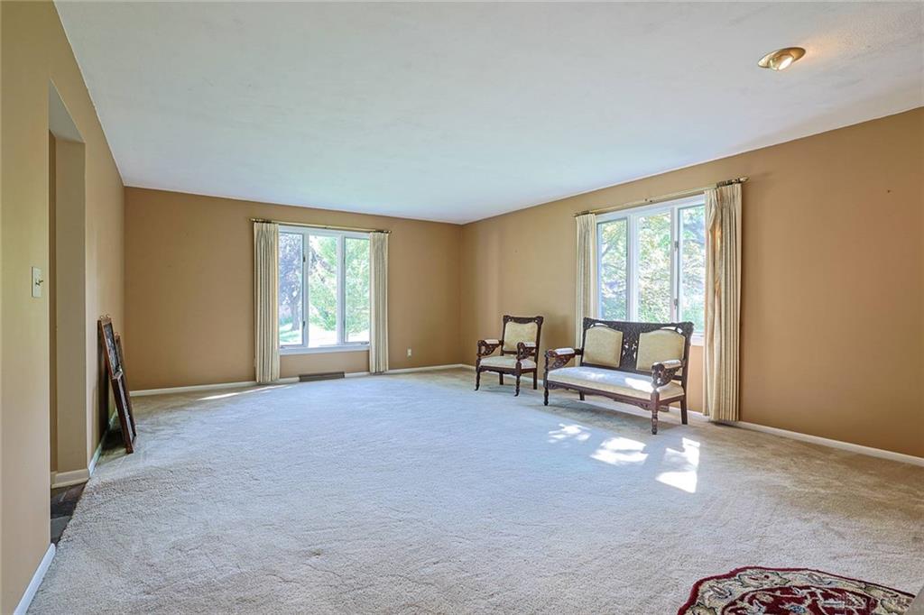 2727 Wellsford Property Photo 8