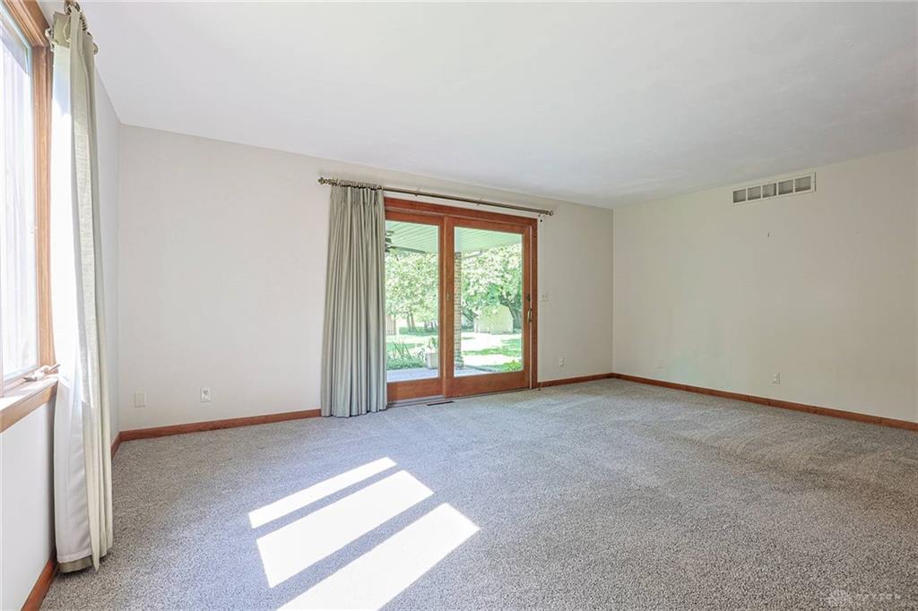 2727 Wellsford Property Photo 15