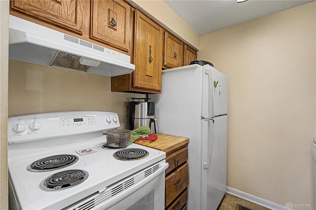 7631-7633 Downing Property Photo 17