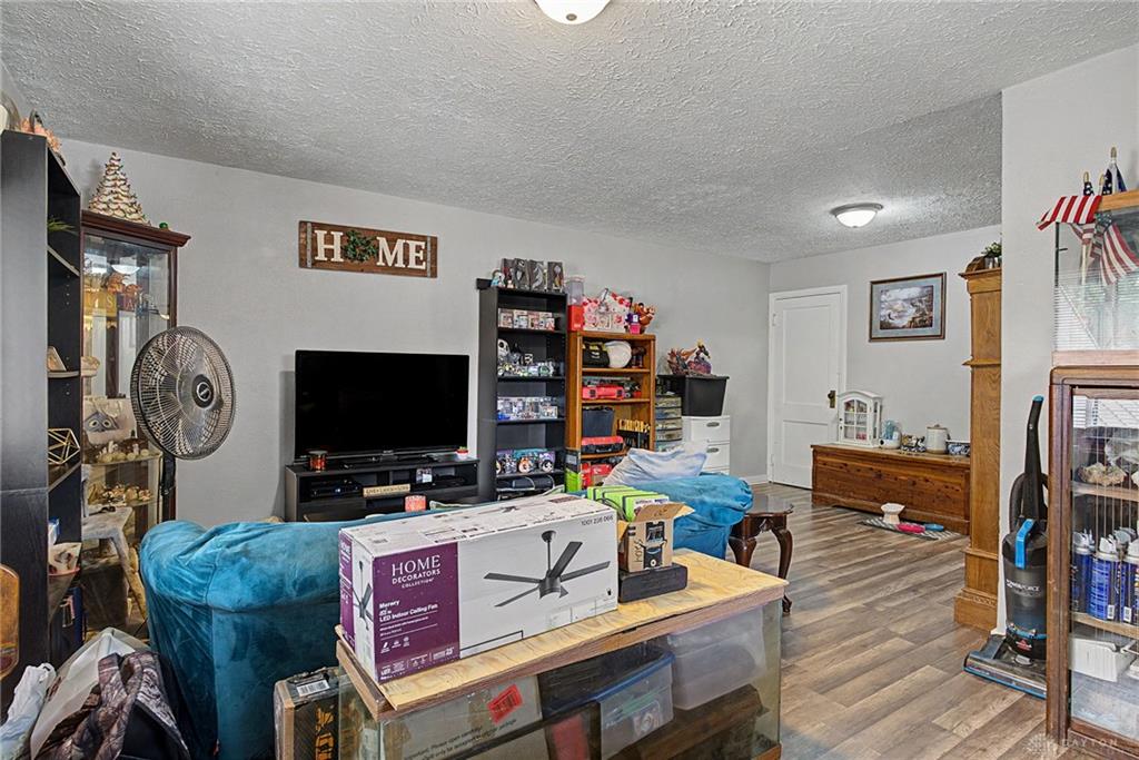 3601-3603 S Smithville Property Photo 8