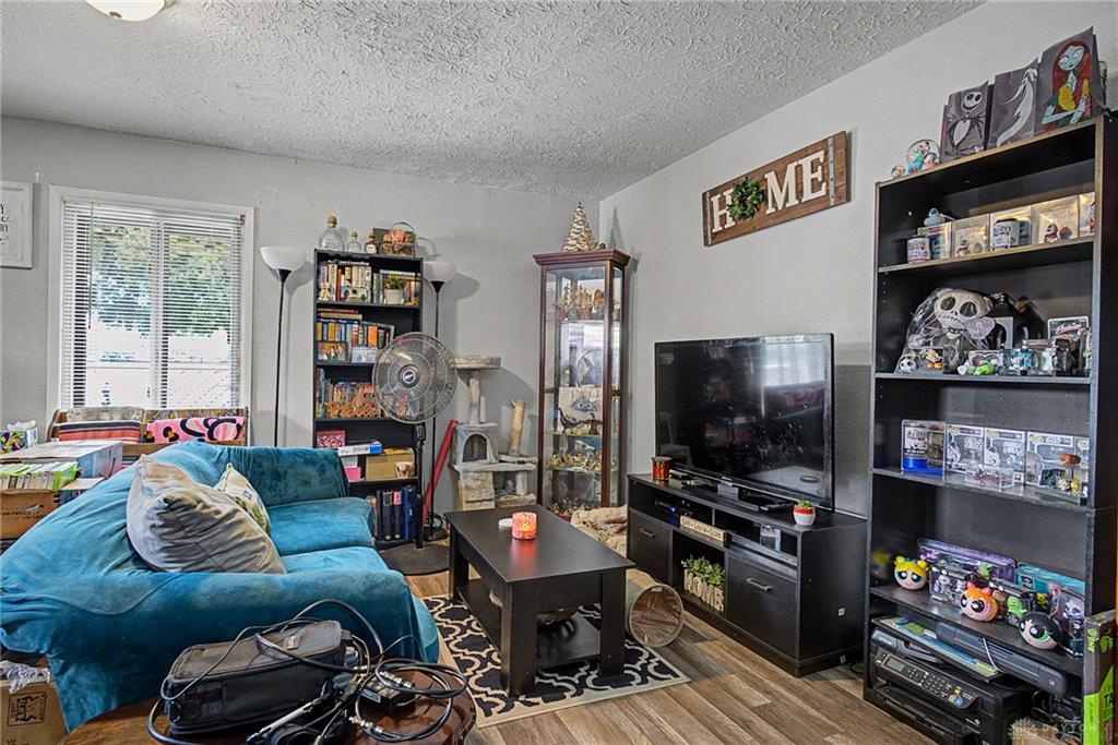 3601-3603 S Smithville Property Photo 9