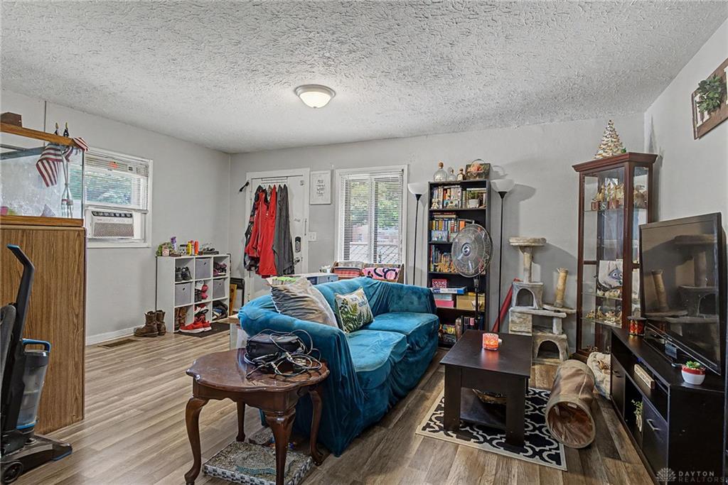 3601-3603 S Smithville Property Photo 10