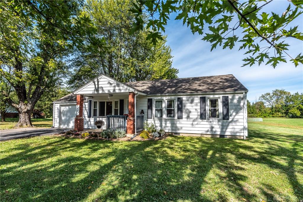 3822 Greentree Property Photo 1