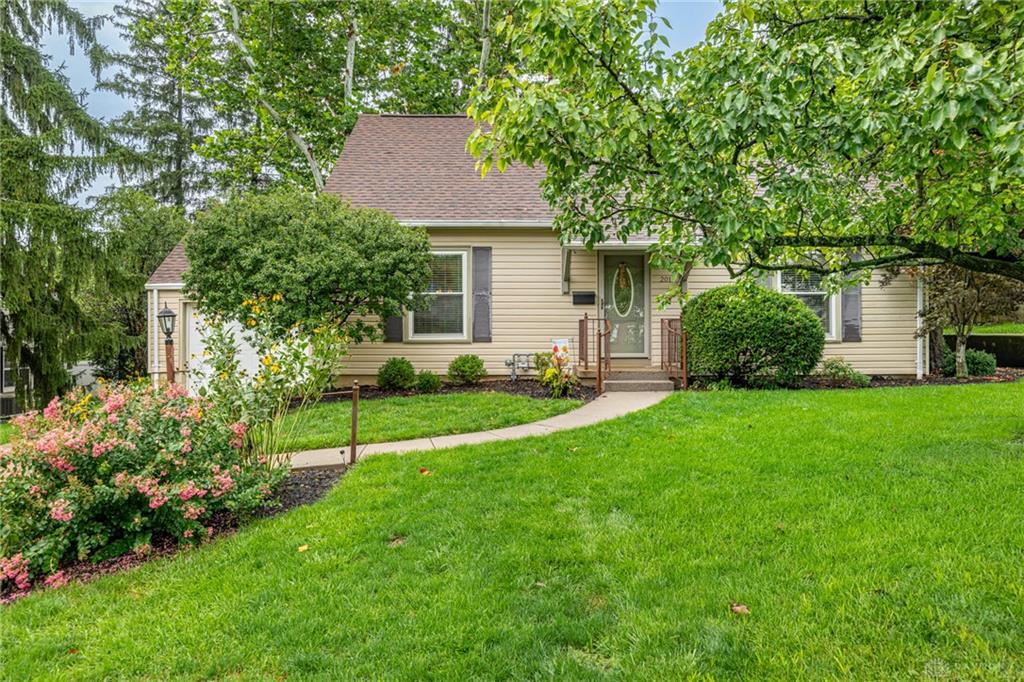 201 S Pelham Property Photo 2