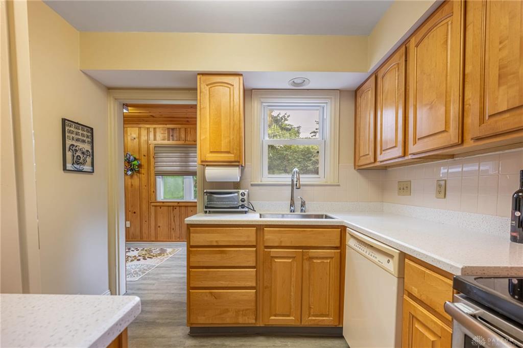 201 S Pelham Property Photo 11