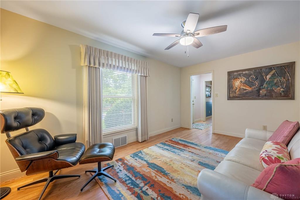 201 S Pelham Property Photo 15