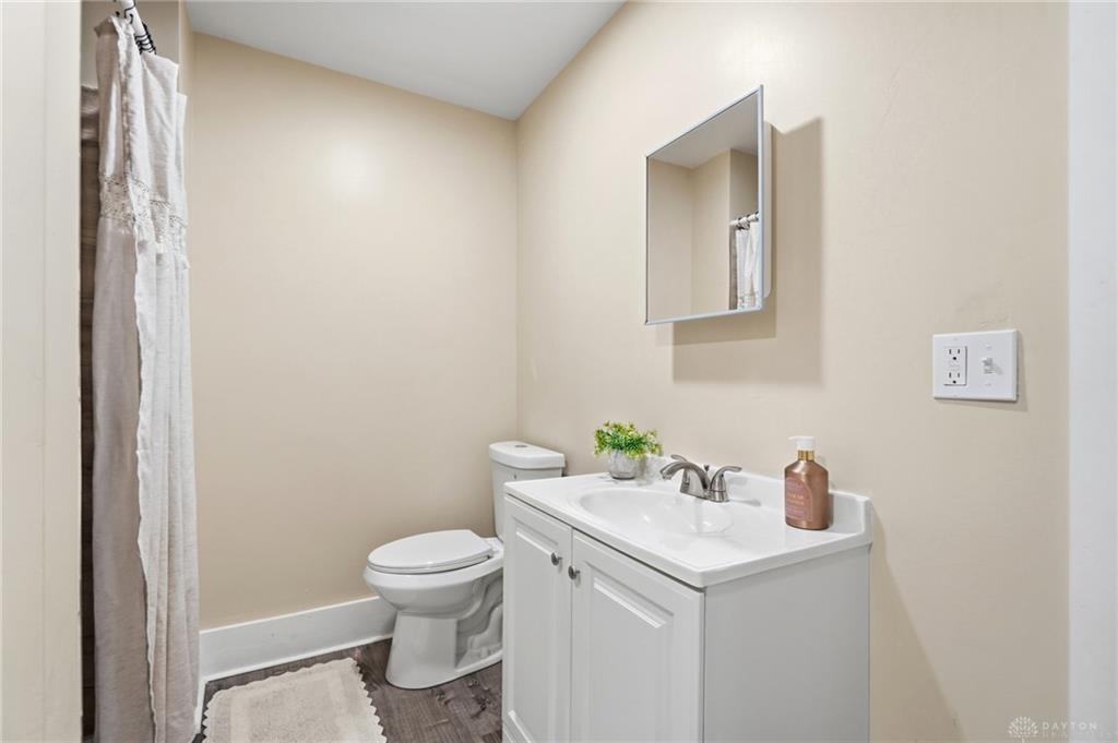 967 James Property Photo 25