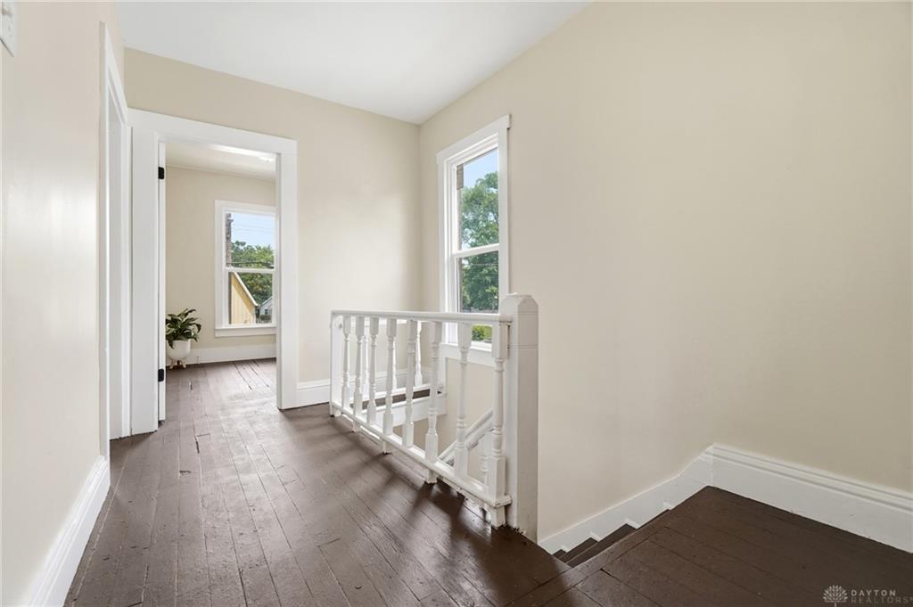 967 James Property Photo 32