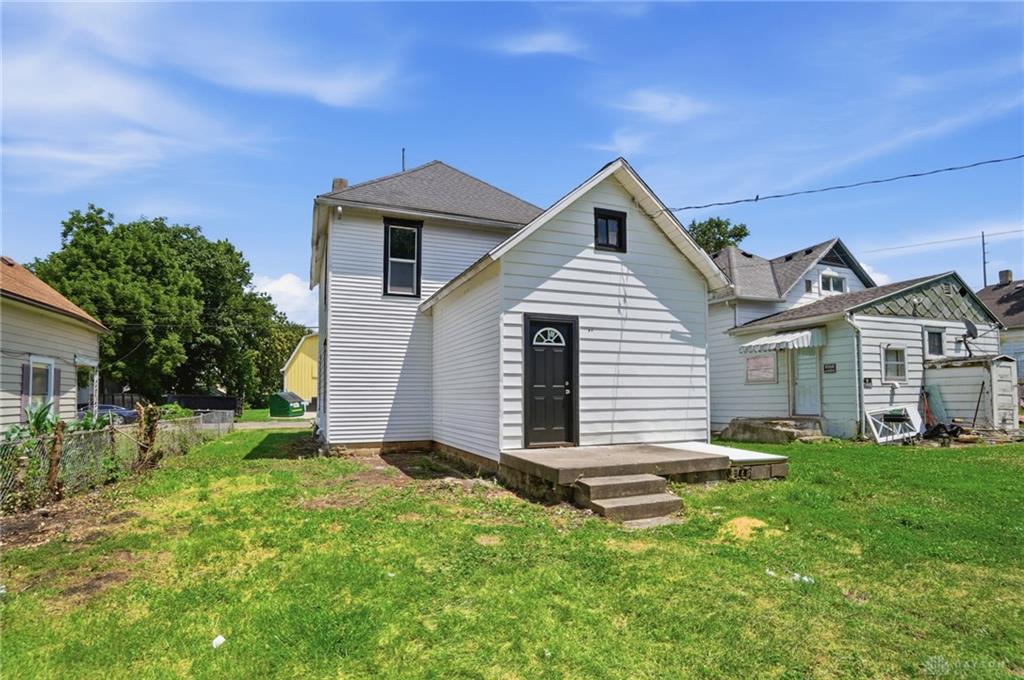 967 James Property Photo 45