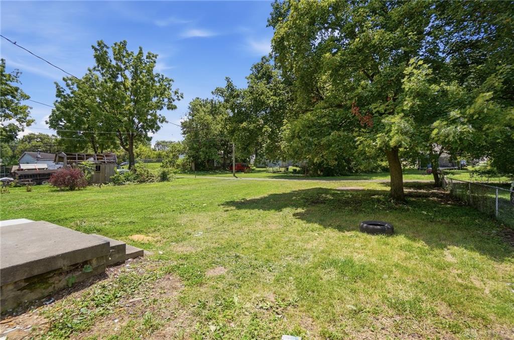967 James Property Photo 46
