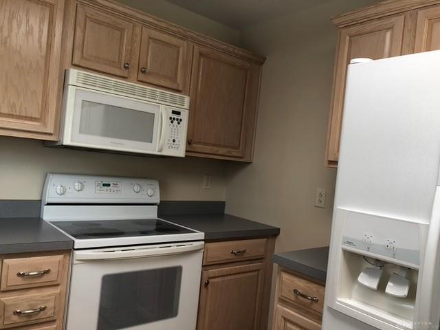 31 Knollview Property Photo 3
