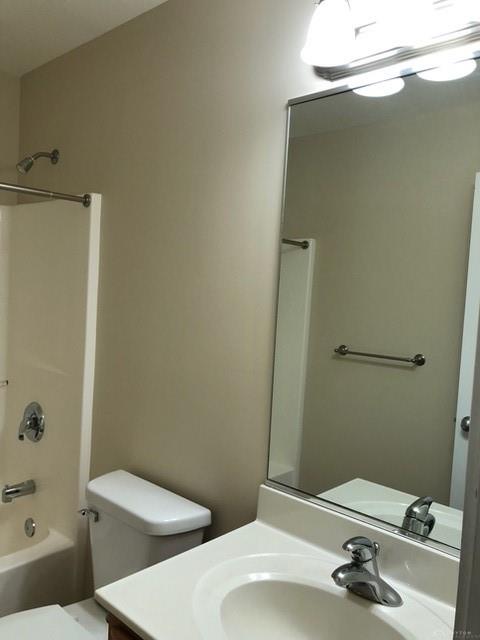 31 Knollview Property Photo 9