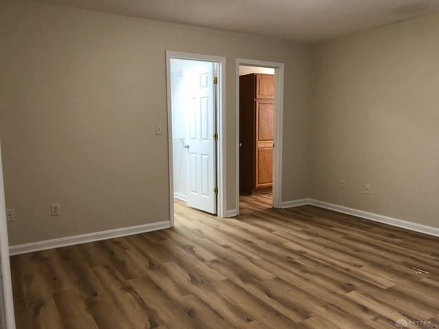 31 Knollview Property Photo 11