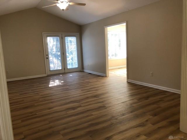 31 Knollview Property Photo 14