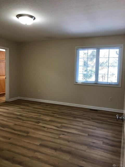 31 Knollview Property Photo 32