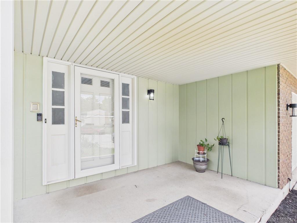 6500 Kevton Property Photo 4