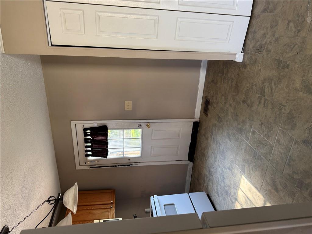 1729 Rawson Property Photo 6