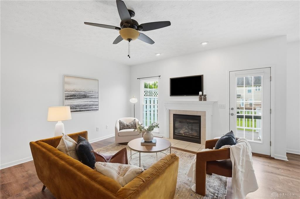 2825 Cardiff Property Photo 6