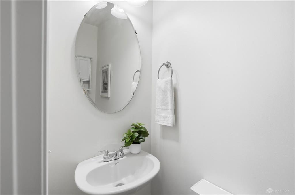 2825 Cardiff Property Photo 17
