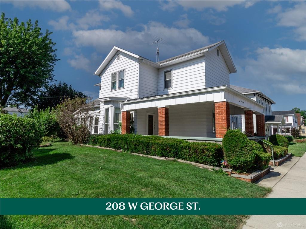 208 W George Property Photo 1