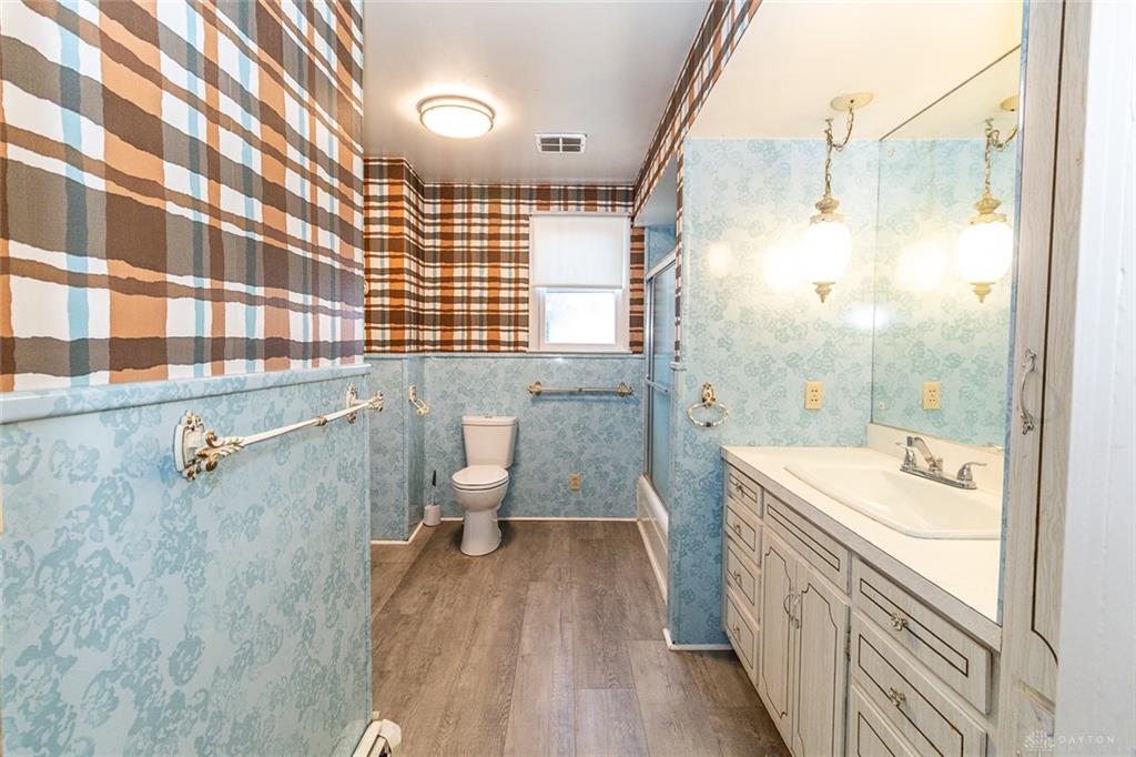 208 W George Property Photo 31