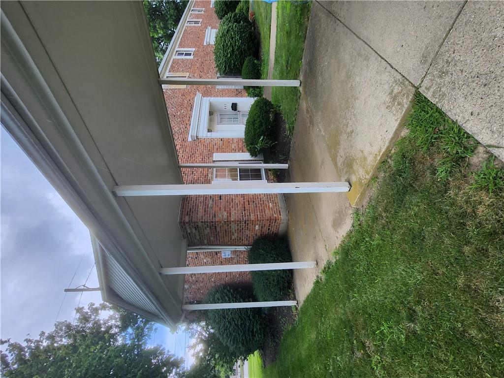 843 Clareridge Property Photo 2