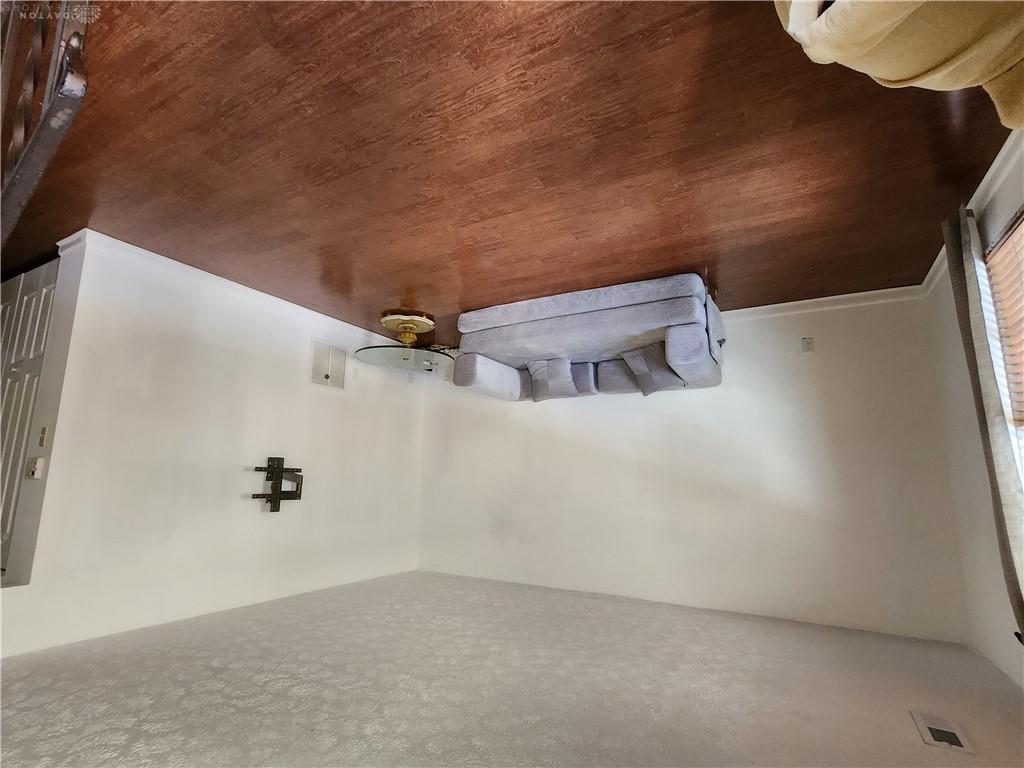 843 Clareridge Property Photo 4