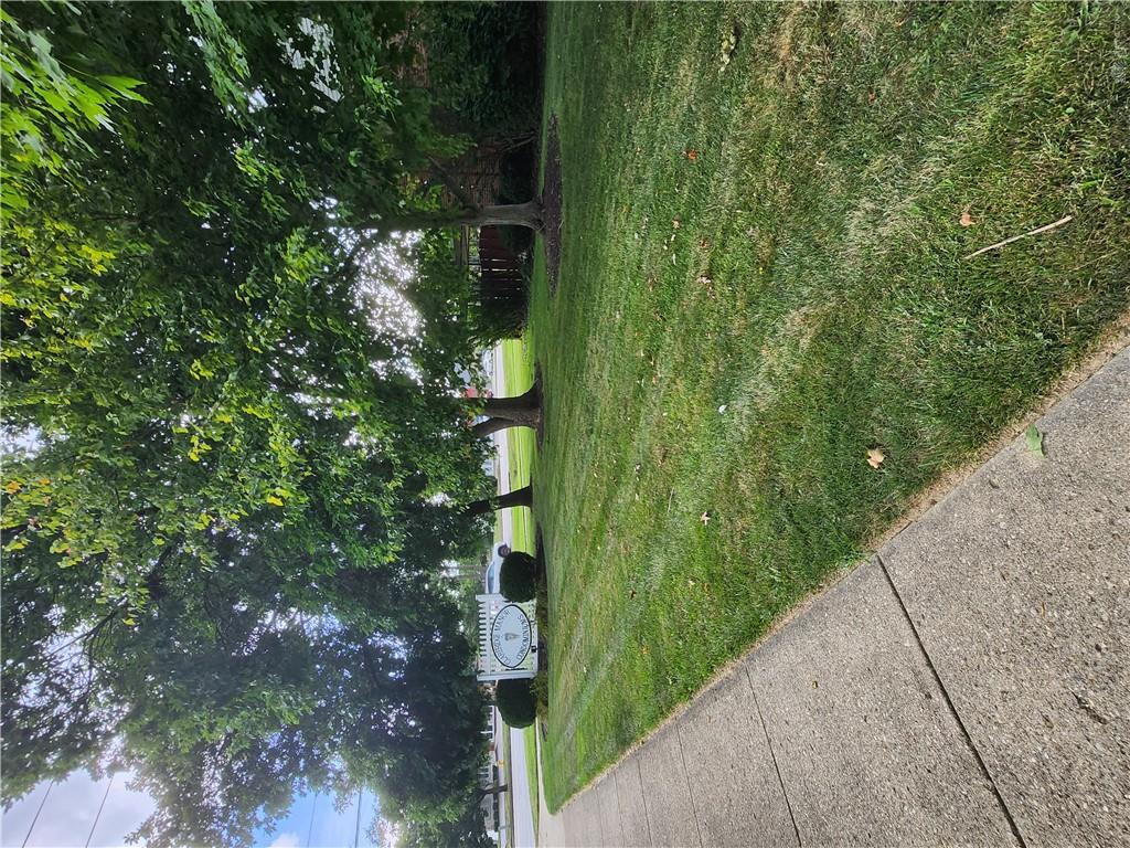 843 Clareridge Property Photo 13
