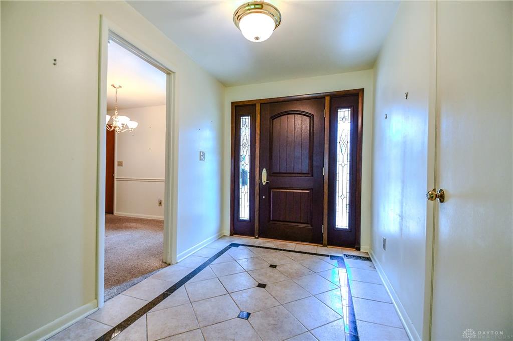 2228 E Whipp Property Photo 3