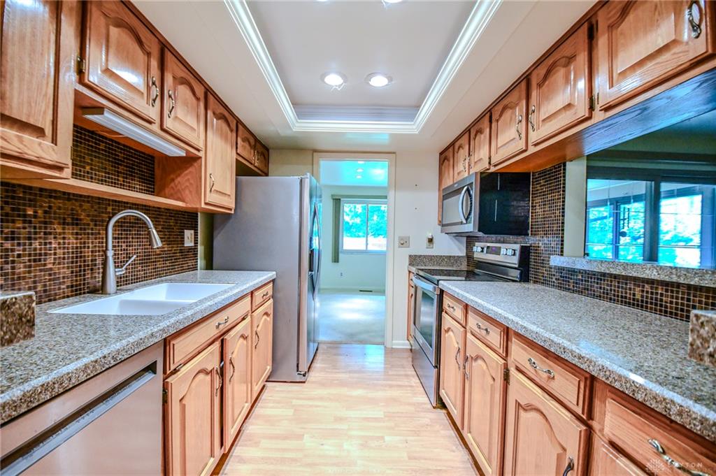 2228 E Whipp Property Photo 10