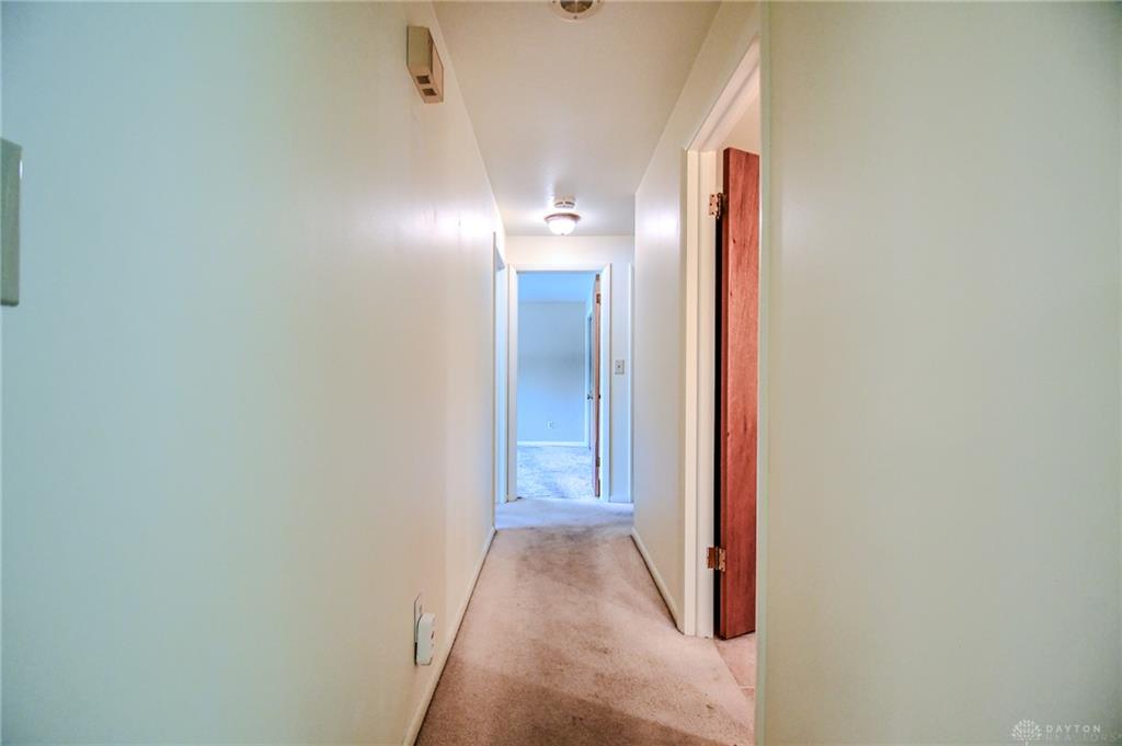 2228 E Whipp Property Photo 16
