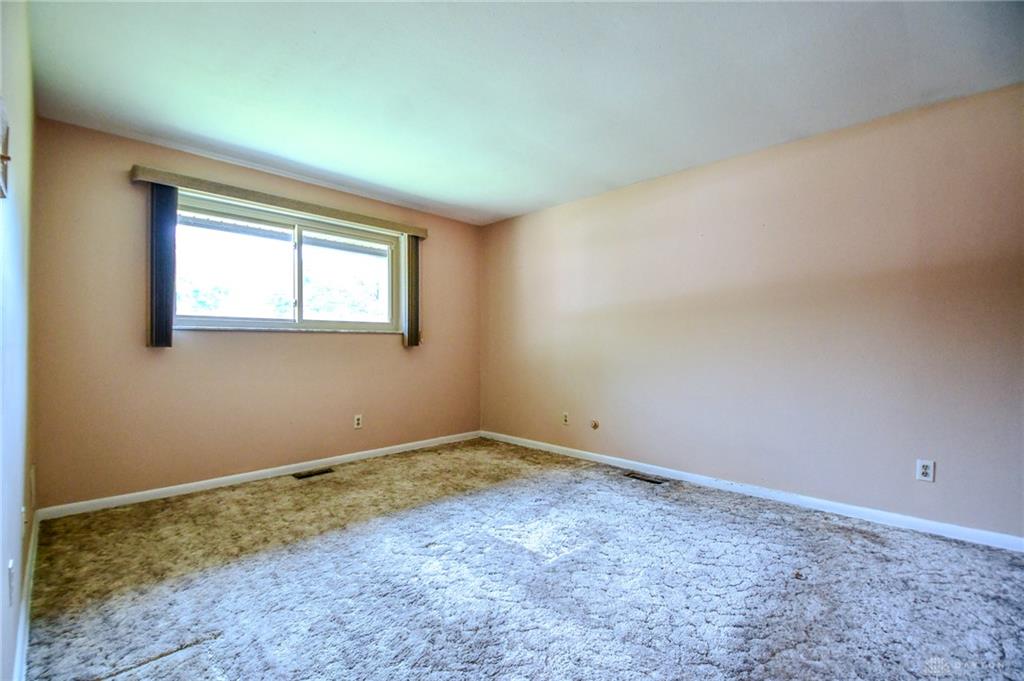 2228 E Whipp Property Photo 19