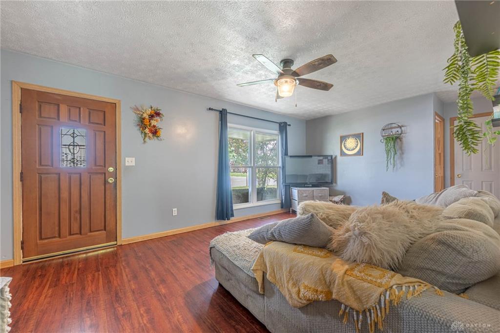 116 Stewart Property Photo 3