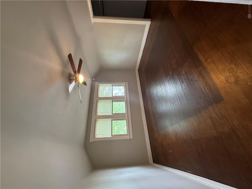 109 S Irwin Property Photo 8