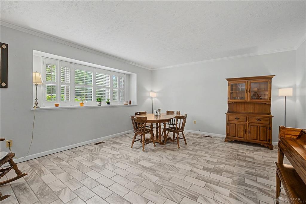 129 Outerview Property Photo 12
