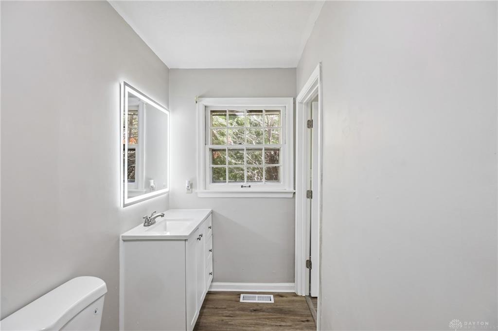 5560 Hugh Property Photo 24