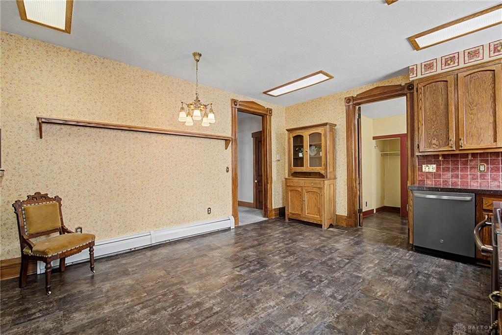 108 S 3rd Property Photo 26