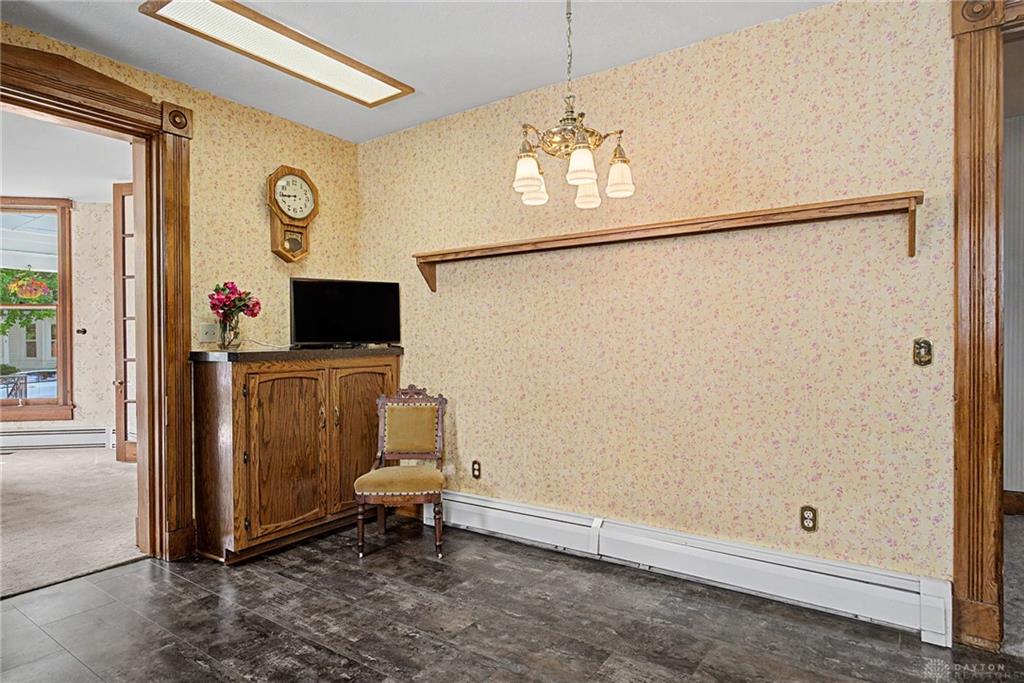 108 S 3rd Property Photo 28