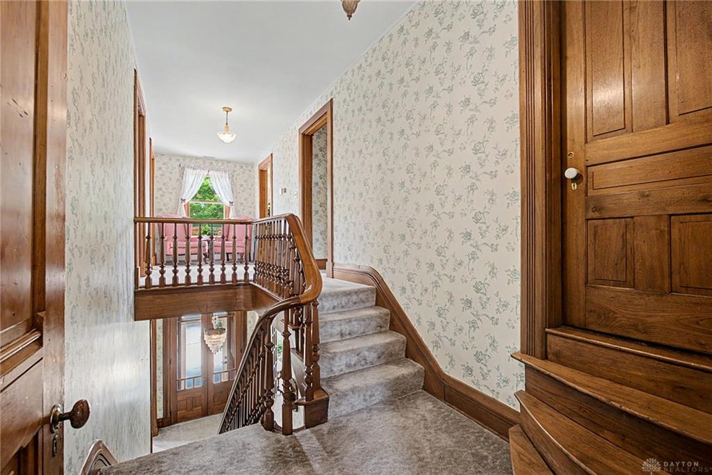 108 S 3rd Property Photo 31