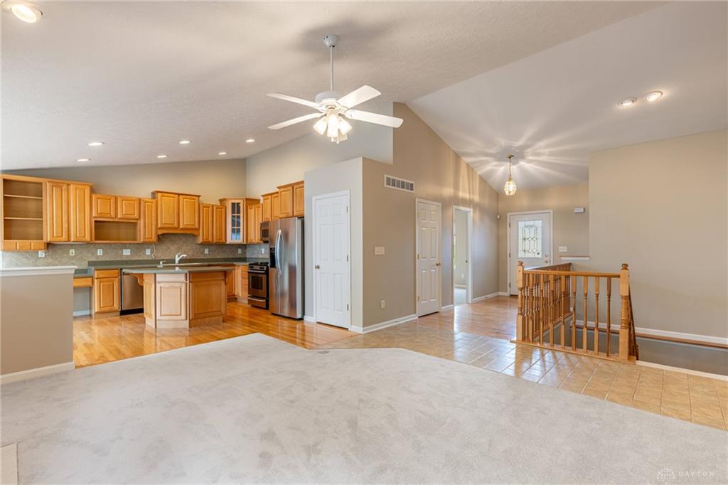 5350 River Ridge Property Photo 3