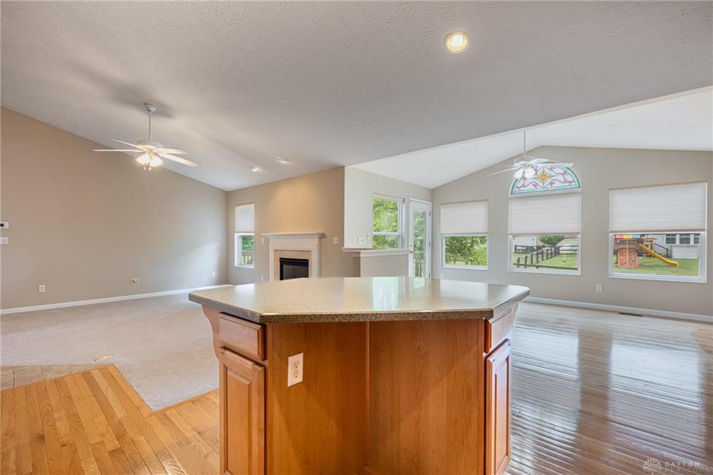 5350 River Ridge Property Photo 8