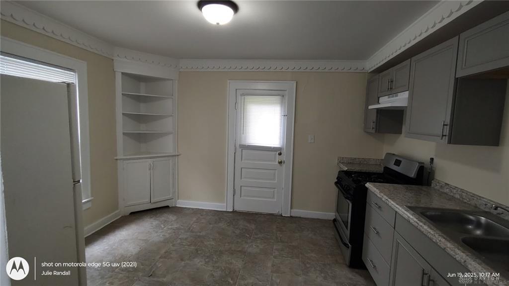 1131 W High Property Photo 7