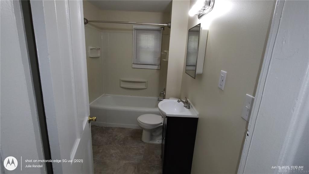 1131 W High Property Photo 10