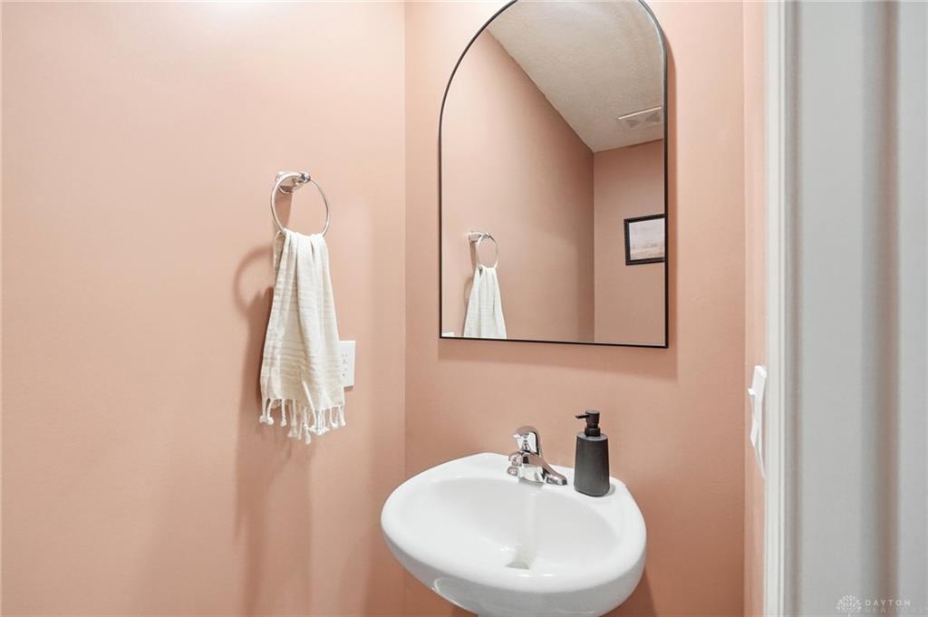 132 E Kentucky Property Photo 22