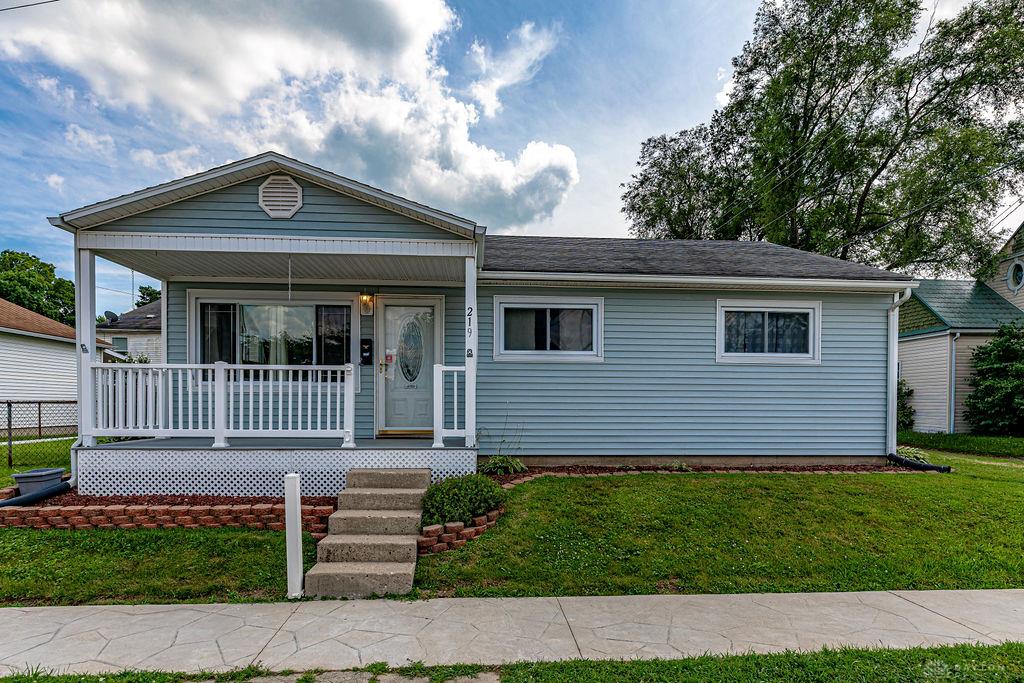 219 E Monfort Property Photo 2