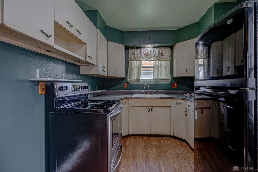 219 E Monfort Property Photo 10