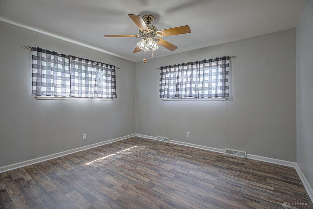219 E Monfort Property Photo 14